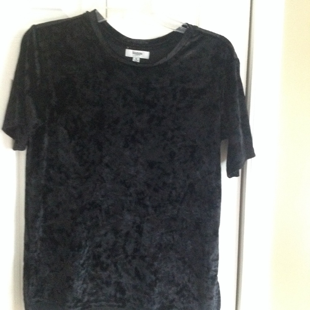 Kensie black velvet tee shirt